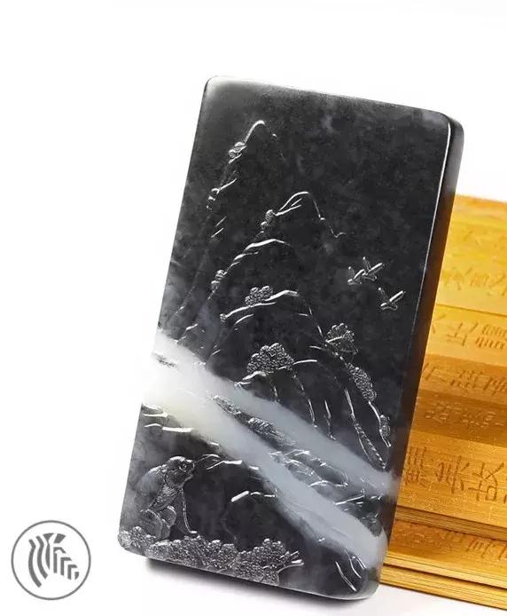 馮鈐：和田玉墨玉青花的黑白水墨巧色創作淺談