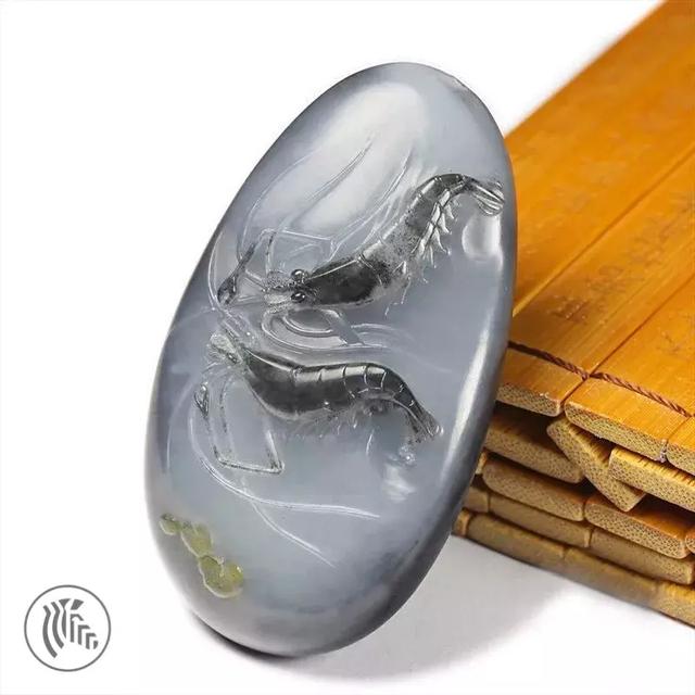 馮鈐：和田玉墨玉青花的黑白水墨巧色創作淺談