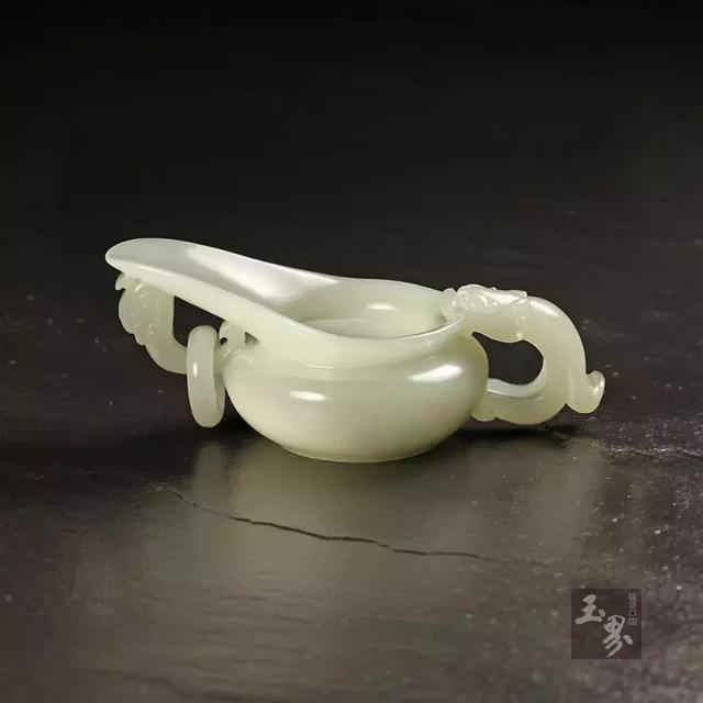 奉匜沃盥見禮儀——玉雕仿古器皿“匜