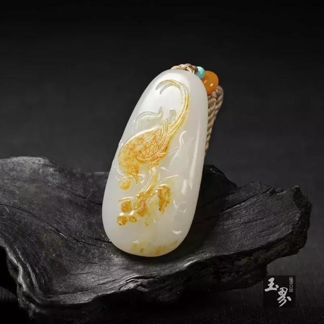 有關和田玉子料的產出與皮色