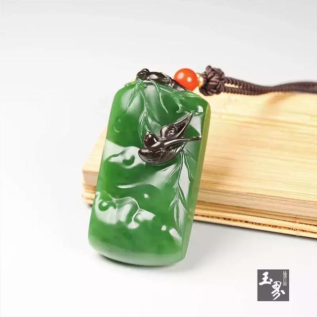 俏色巧雕，說不盡的詩情畫意