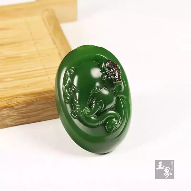 俏色巧雕，說不盡的詩情畫意