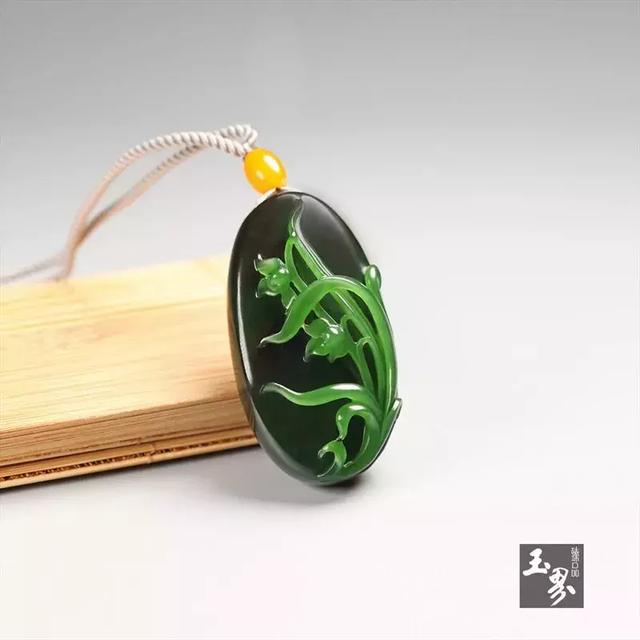 俏色巧雕，說不盡的詩情畫意