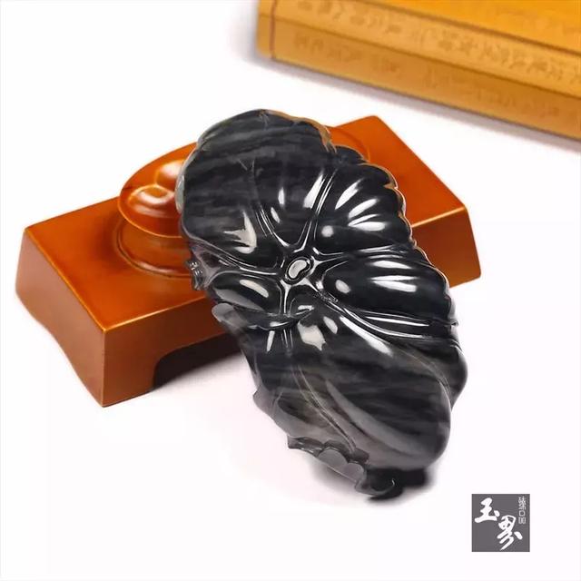 薄如蟬翼，輕若浮云——和田玉薄胎玉器