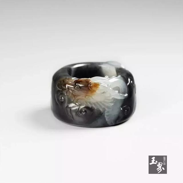 行于云端，欲觀龍起