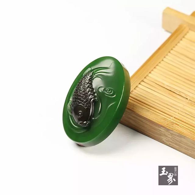 個性崛起：年輕一代的愛“玉”觀