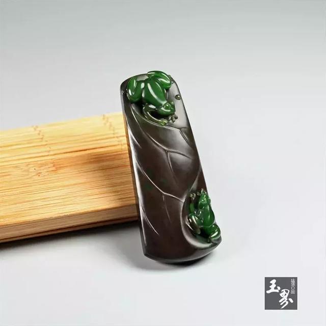 玉雕青蛙，生趣盎然