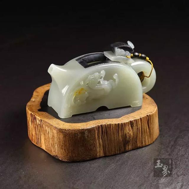 茶玉和鳴，雅心淺酌