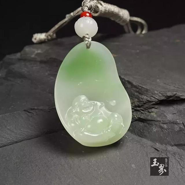 翠青 | 詮釋春意的顏色